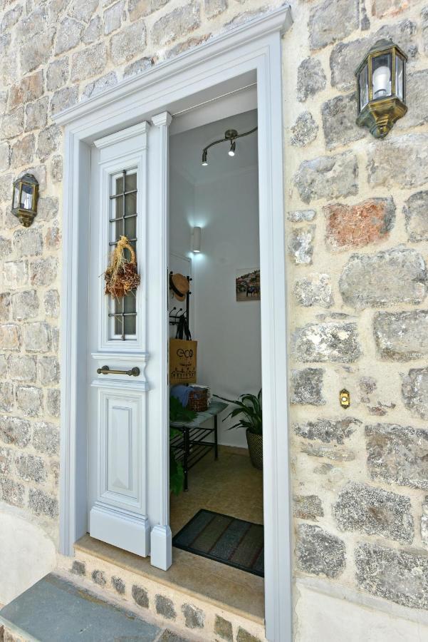 Agate Hydra Luxury Apartment Buitenkant foto